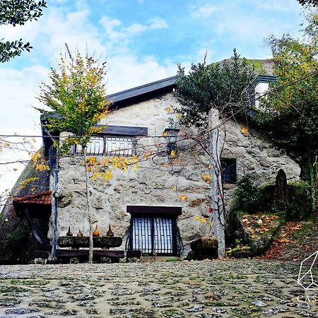 Casa Do Penedo Geres Villa แตร์ฮัส เจ บอว์โร ภายนอก รูปภาพ